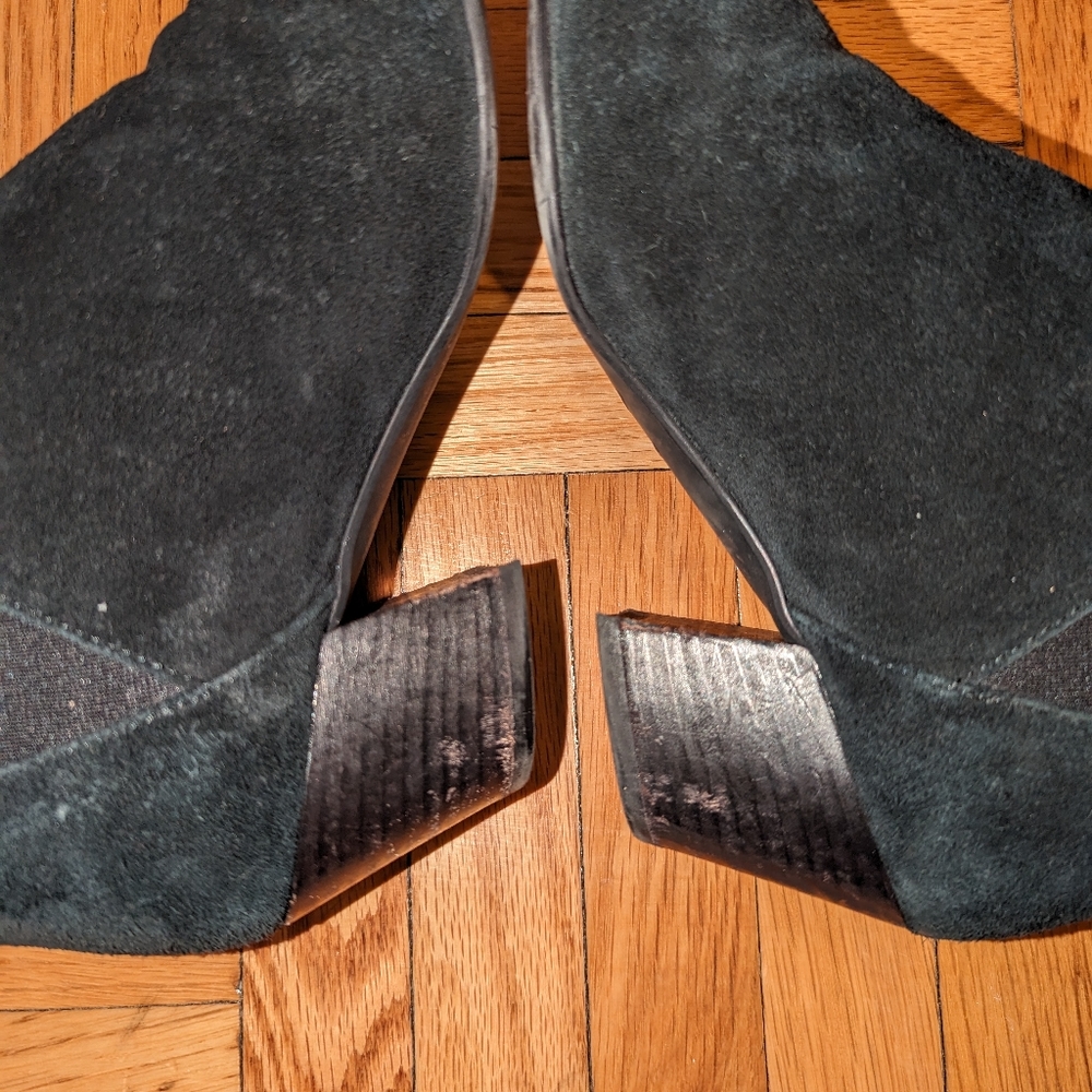 Aquatalia Fabrizia Black Suede Ankle Bootie - Picture 7 of 8